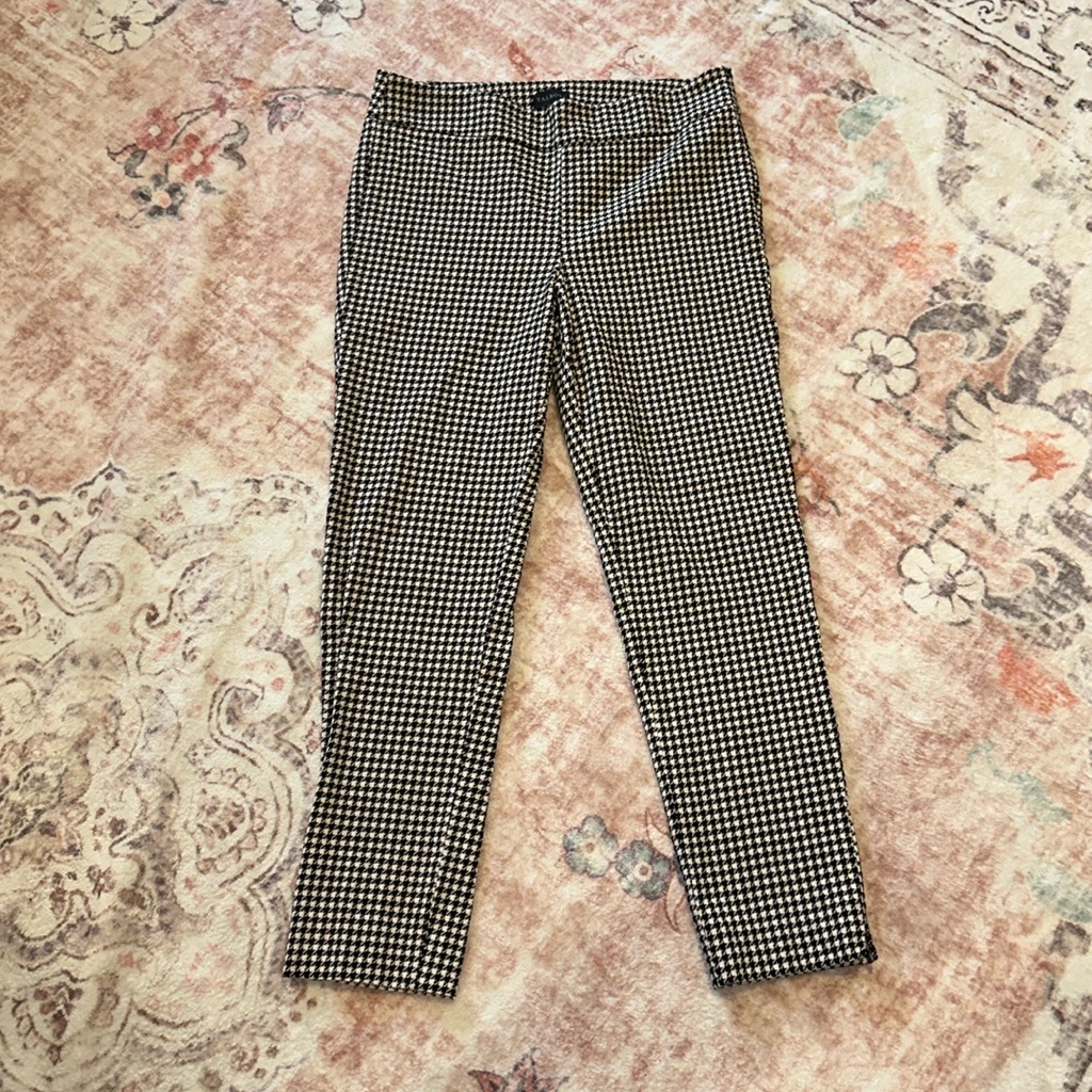 Talbots Women’s Size 10 Chatham Ankle Pant, Houndstooth Design
